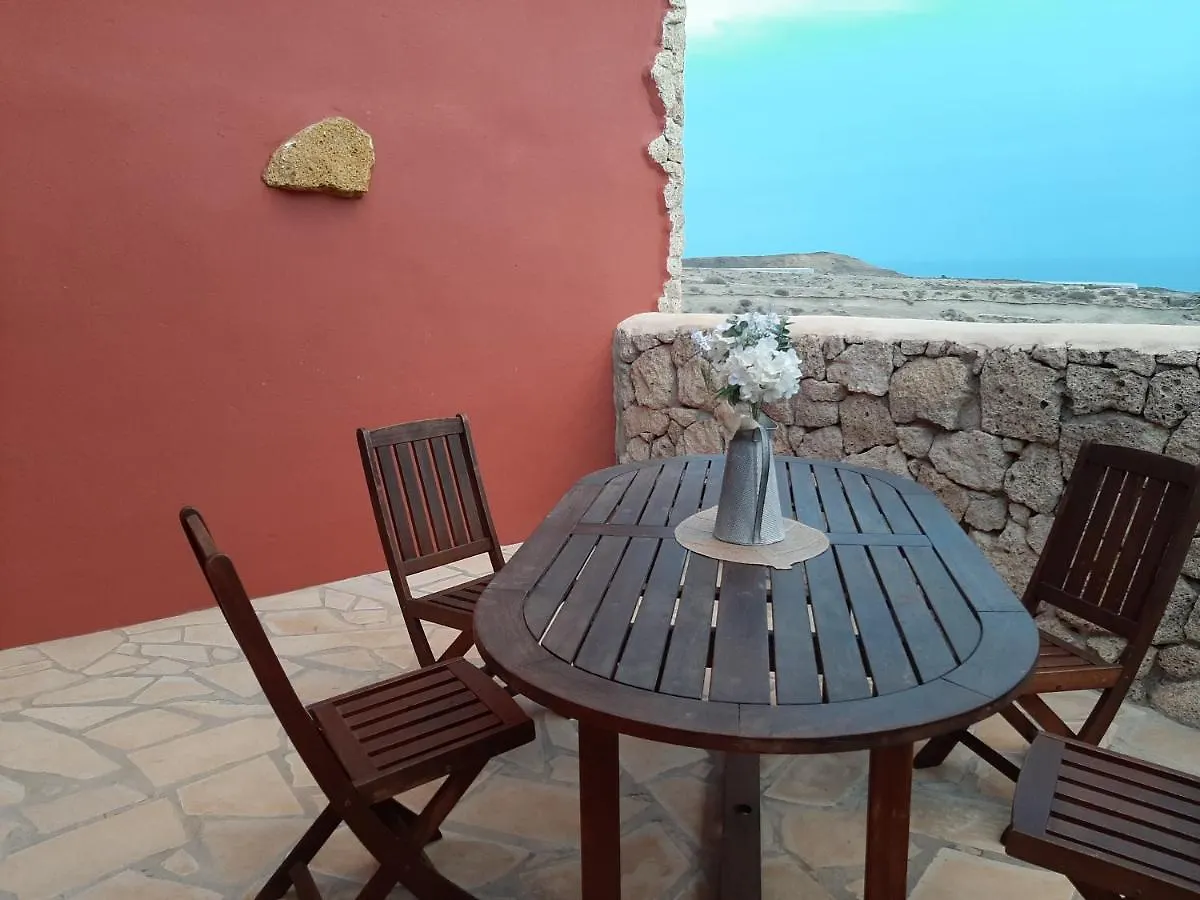 Guest house Finca La Barca Hotel El Medano  Spain